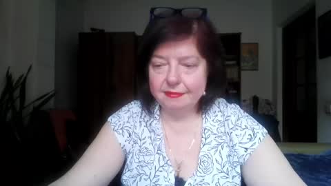 violetpulse online show from April 22, 11:50 am