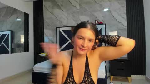 Snapshot of violetrose_as chatting on September 16, 8:23 pm Violet Rose online show from September 16, 8:23 pm