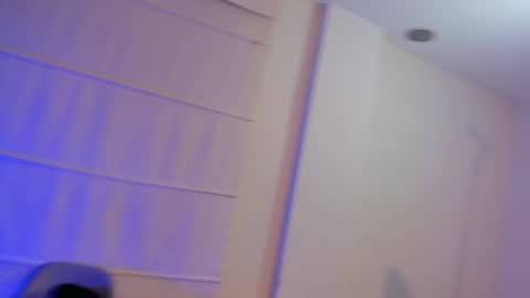 Alice online show from December 19, 3:51 am