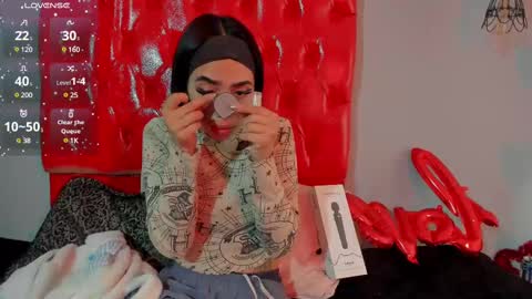 Alice online show from February 9, 4:18 pm