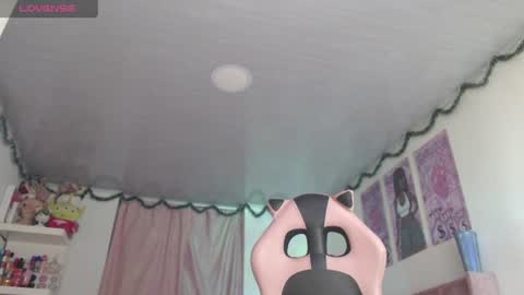 violett_brown9 online show from July 29, 6:02 am