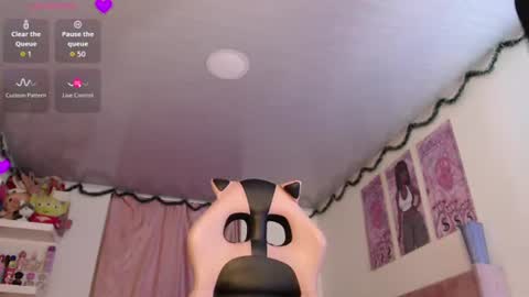 violett_brown9 online show from July 7, 6:37 am