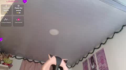 violett_brown9 online show from July 1, 3:48 am