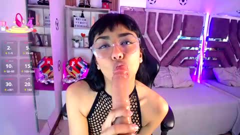 Violet online show from July 13, 12:09 pm