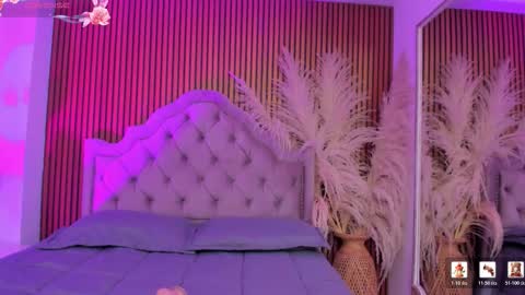 violett_hott_ online show from March 5, 12:25 pm
