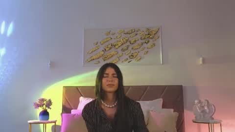 violetta_finch online show from July 29, 11:21 am