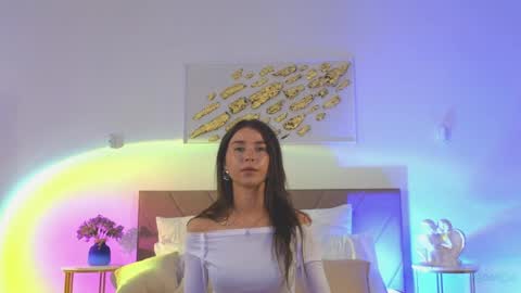 violetta_finch online show from May 10, 10:43 am