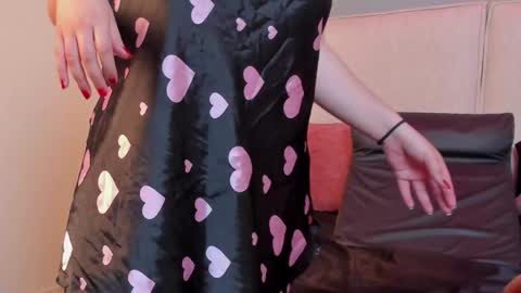 violetta_queeen online show from April 4, 1:07 pm