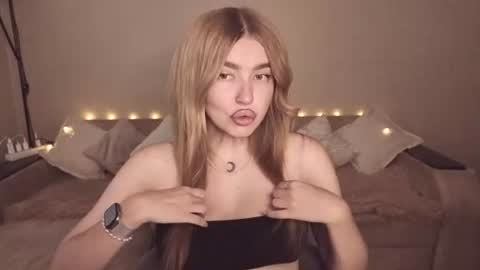 ViolettaOtis online show from August 2, 4:20 pm