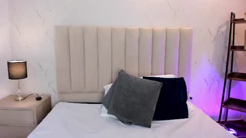 violettarousee online show from July 3, 9:52 pm