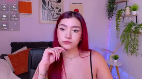Violett Castel online show from May 4, 9:32 pm