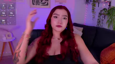 Violett Castel online show from August 8, 1:04 am
