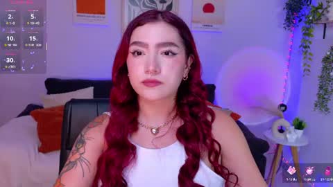 Violett Castel online show from July 7, 12:01 am