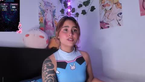 Violette  online show from January 16, 8:46 pm