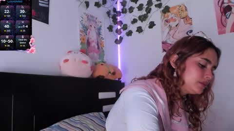 Violette  online show from January 18, 3:38 pm