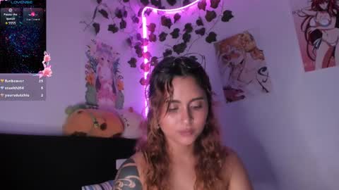 Violette  online show from February 4, 1:12 am