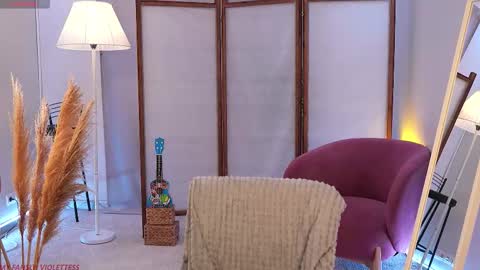 violettessa online show from November 20, 12:48 pm