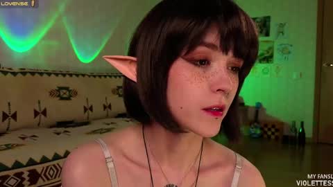 Vi  Best on my Fansly  online show from May 1, 5:07 pm