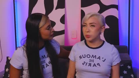 Violet online show from February 3, 1:19 am