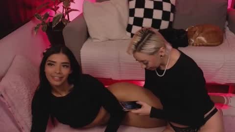 Violet online show from November 7, 1:52 am