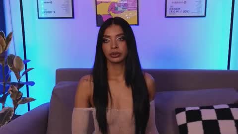 Violet online show from March 5, 2:53 am