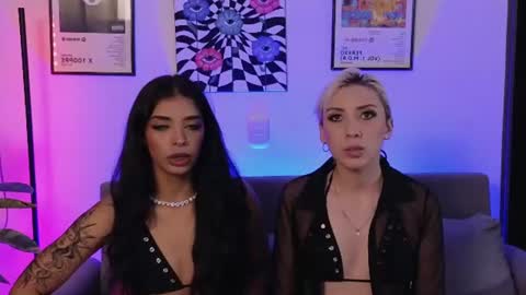 Violet online show from June 20, 1:34 am