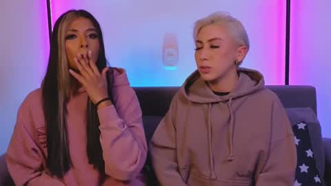 Violet online show from February 10, 1:57 am