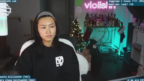 Snapshot of violishh chatting on December 18, 11:08 pm follow me on twitter violishh and ig violishh  online show from December 18, 11:08 pm