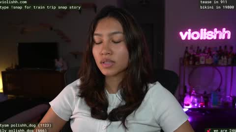 Snapshot of violishh chatting on March 1, 7:19 am follow me on twitter violishh and ig violishh  online show from March 1, 7:19 am