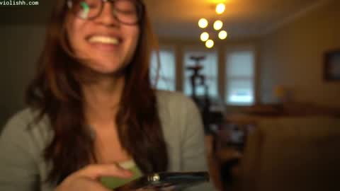 Snapshot of violishh chatting on February 19, 10:20 pm follow me on twitter violishh and ig violishh  online show from February 19, 10:20 pm