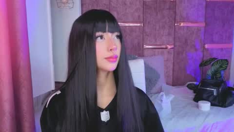 viollettebylyly online show from December 17, 2:57 pm