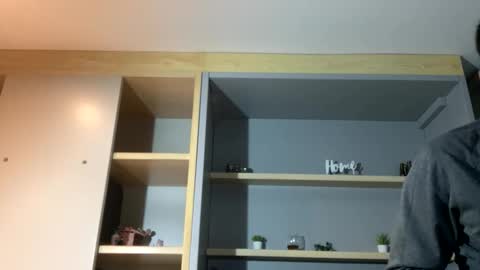 VIPwithME online show from March 11, 2:25 am