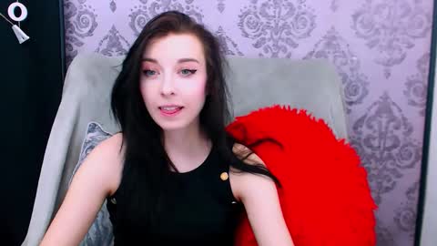 VirginLuna online show from May 24, 7:20 pm