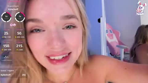 Chloe online show from July 28, 2:42 am