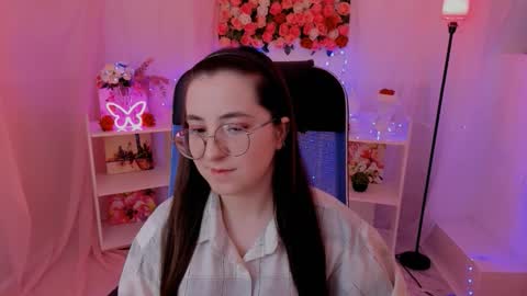 your love online show from September 17, 5:11 am