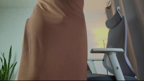 VittaaaPlease help me with your thumbs up its important  online show from November 28, 1:02 am