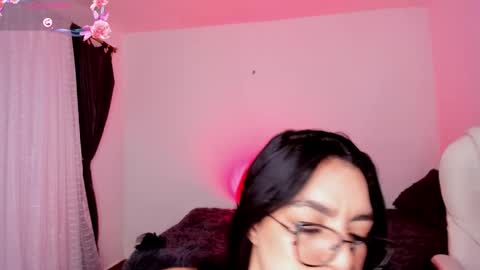 Vict  online show from March 10, 8:35 pm