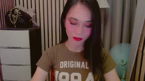SANDRA GOING YOU online show from April 23, 12:29 pm