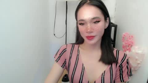 SANDRA GOING YOU online show from June 16, 11:42 pm