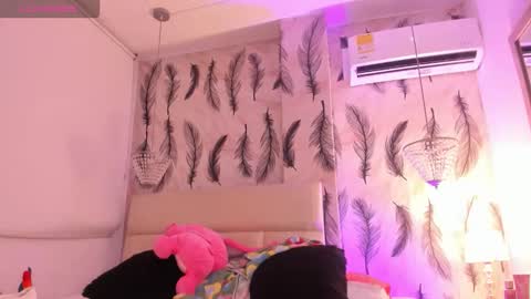 Snapshot of vivi_prinncess chatting on October 10, 2:06 am Viviana online show from October 10, 2:06 am
