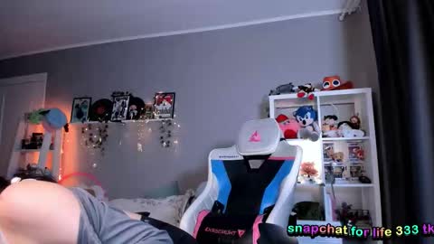 Snapshot of vivian_qwerty chatting on September 19, 5:22 am vivian_qwerty online show from September 19, 5:22 am