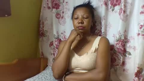 viviane0812 online show from March 12, 4:55 pm