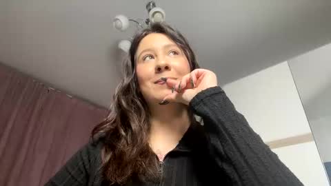 Vivian online show from February 8, 11:13 pm