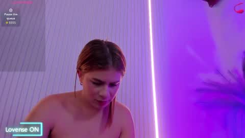vivianowen9 online show from April 29, 5:30 pm