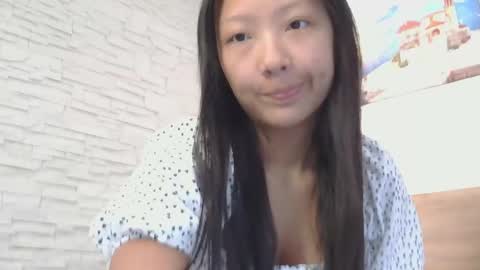 vivianwinters online show from May 10, 3:51 pm