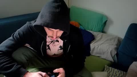 Viv online show from November 1, 1:10 pm