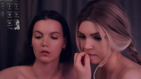Nelly and Mari online show from July 28, 3:21 pm
