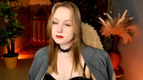 Vivien online show from April 29, 5:34 am