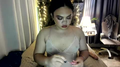 vivienne_monroe online show from June 20, 1:39 pm