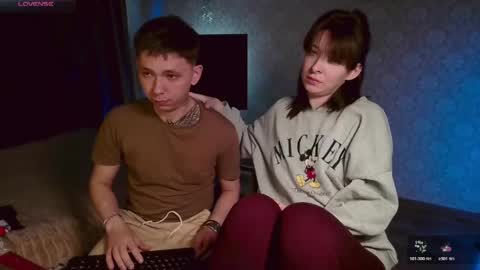 VoidCouple online show from May 3, 1:39 pm